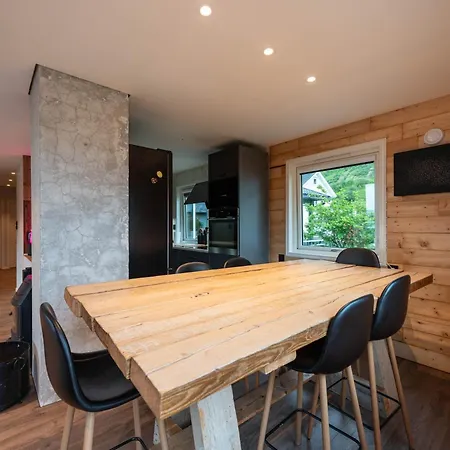 아파트 Lofoten House
