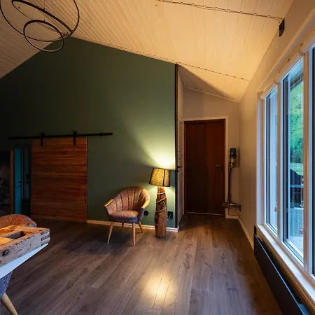 Lofoten House 아파트 *